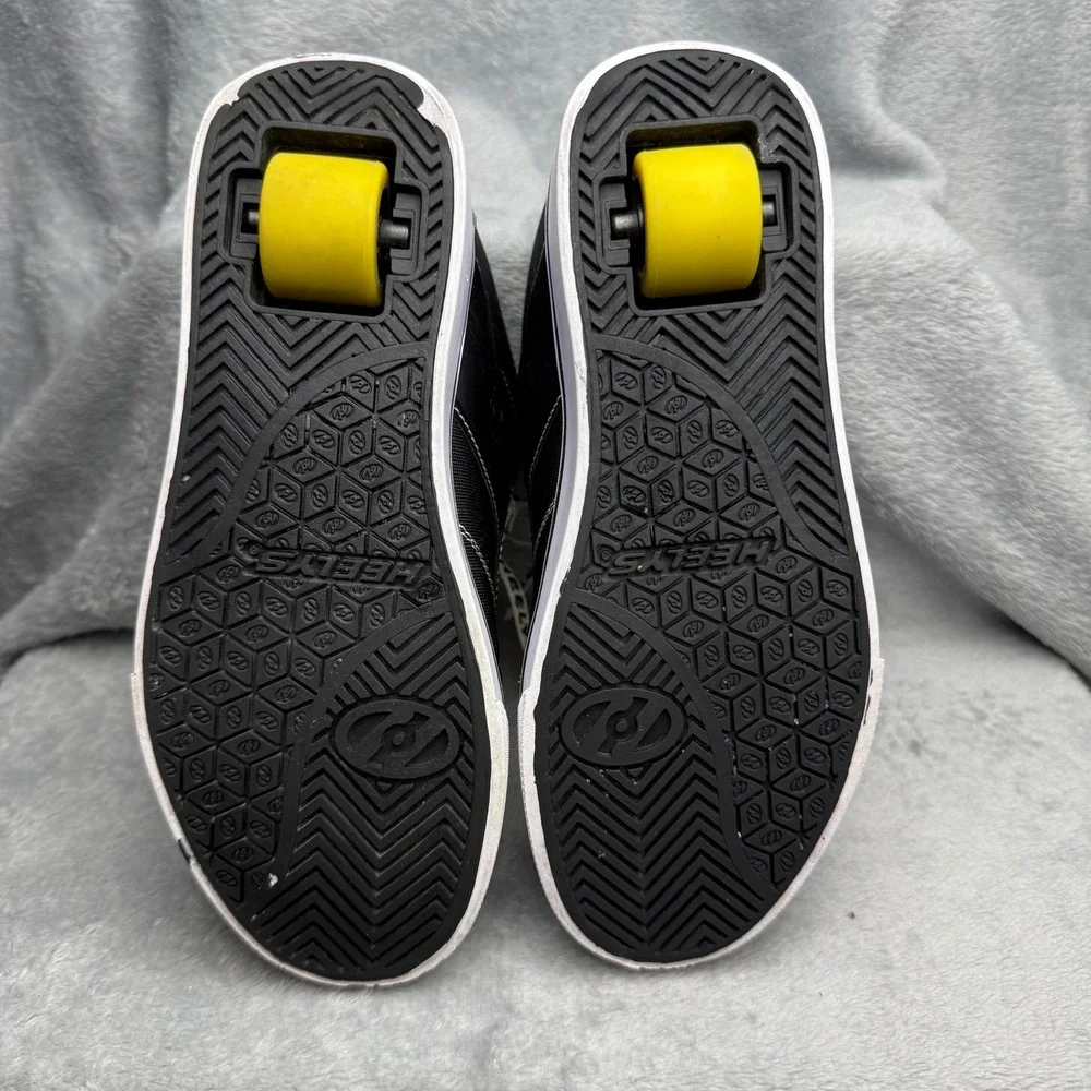 Heelys Racer 20 Mid Black Flame Skate Shoes HE100903 Youth Size 4Y